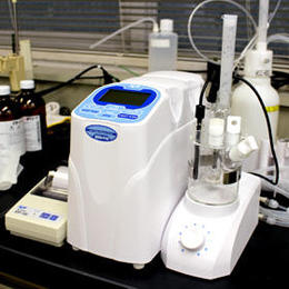 微量水分測定装置（電量滴定法）